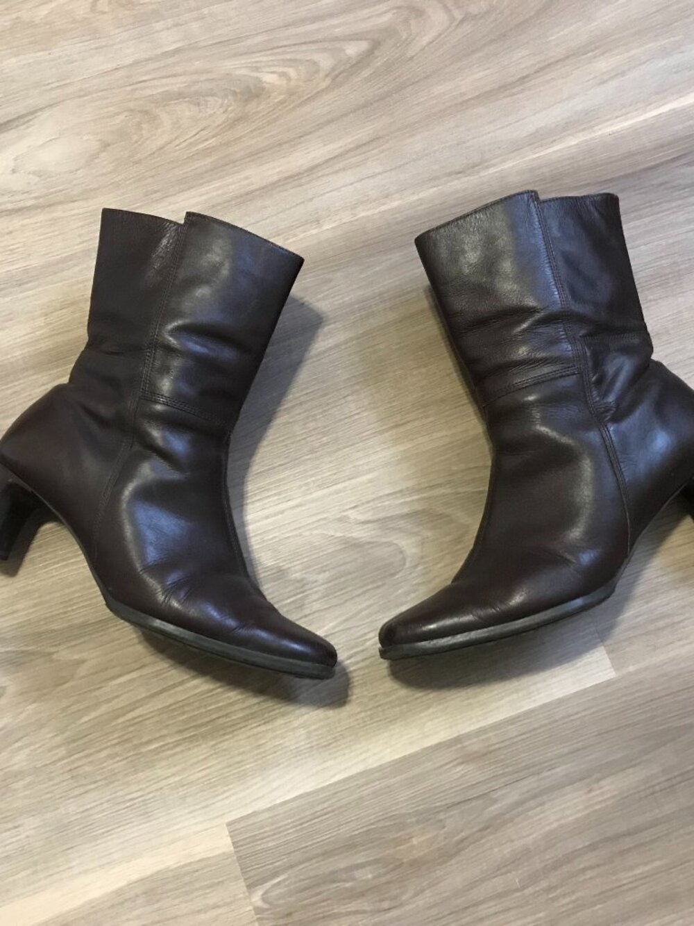 Naturalizer Ladies Monaco Brown Leather Mid Calf Boots Size 8
